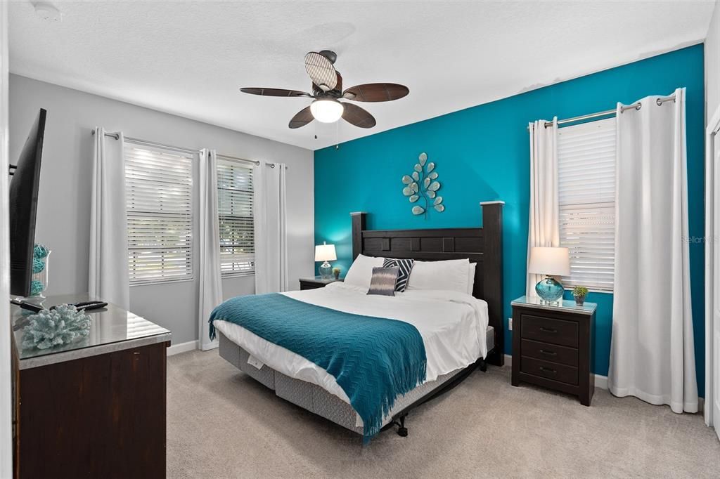 For Sale: $675,000 (6 beds, 6 baths, 3063 Square Feet)