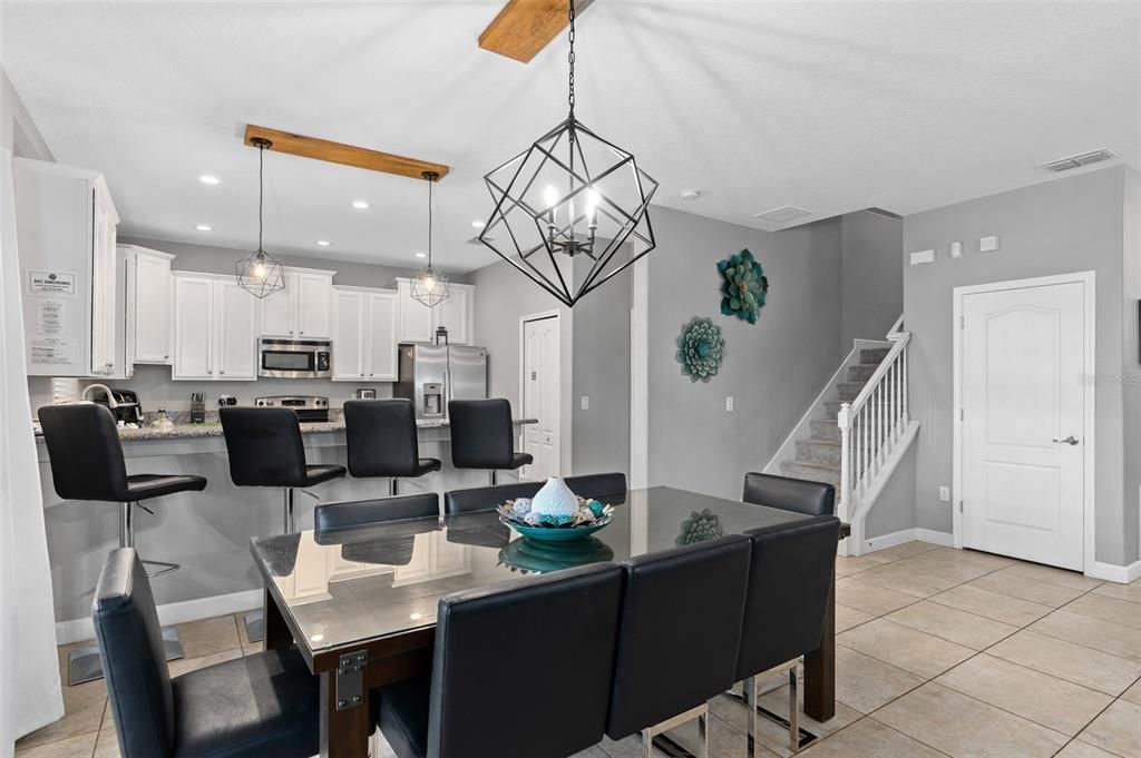 For Sale: $675,000 (6 beds, 6 baths, 3063 Square Feet)