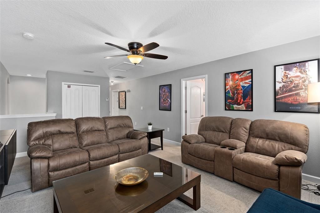 For Sale: $675,000 (6 beds, 6 baths, 3063 Square Feet)