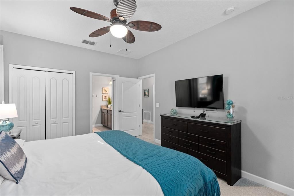 For Sale: $675,000 (6 beds, 6 baths, 3063 Square Feet)