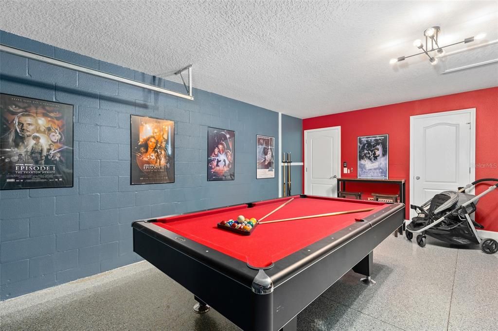 For Sale: $675,000 (6 beds, 6 baths, 3063 Square Feet)