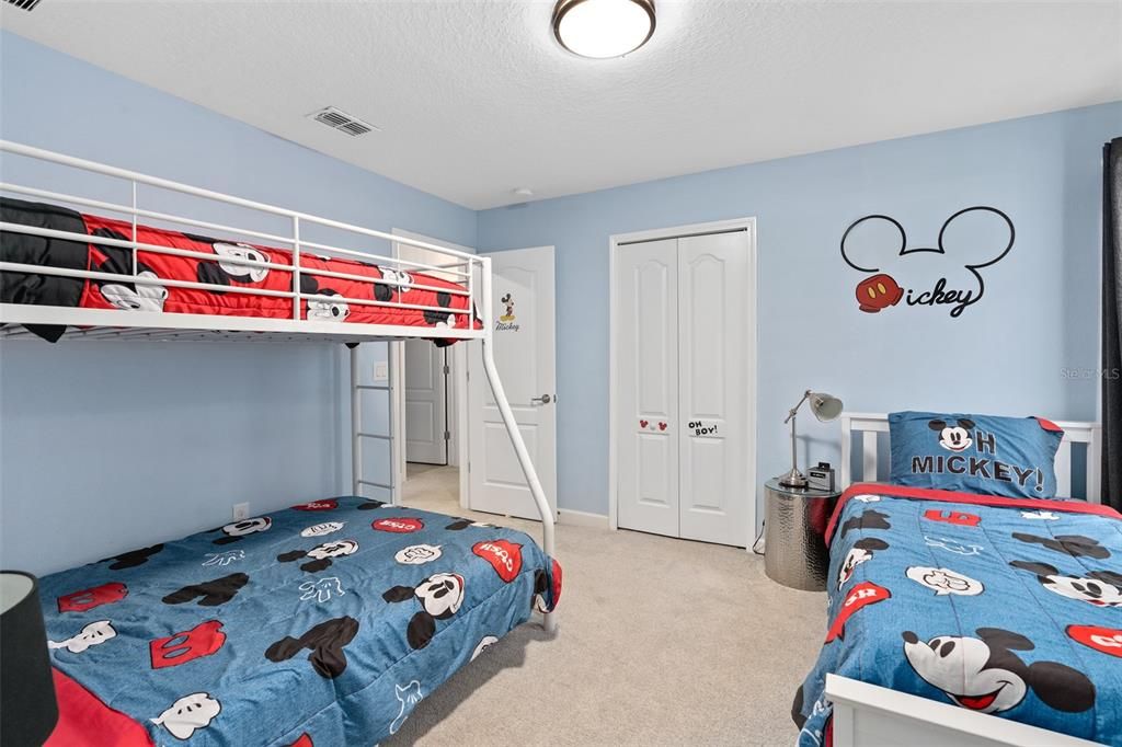 For Sale: $675,000 (6 beds, 6 baths, 3063 Square Feet)