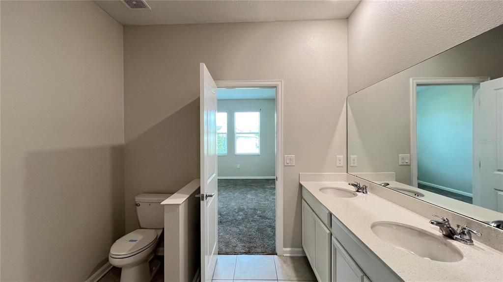 В аренду: $2,500 (4 спален, 2 ванн, 1877 Квадратных фут)