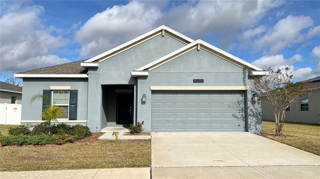 В аренду: $2,500 (4 спален, 2 ванн, 1877 Квадратных фут)