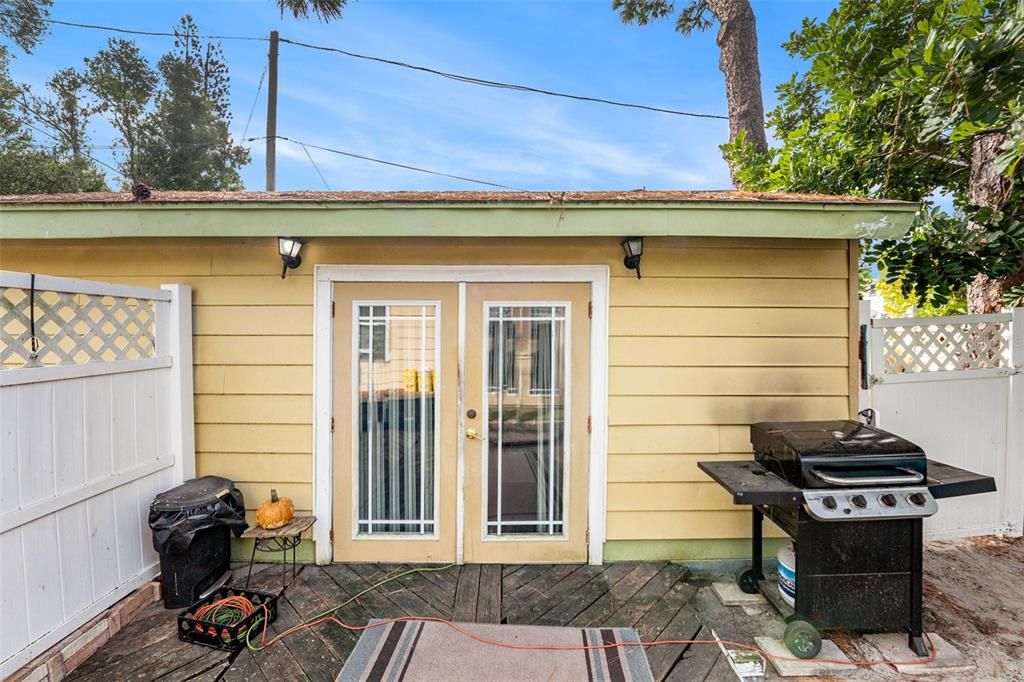 For Sale: $325,000 (3 beds, 1 baths, 1172 Square Feet)