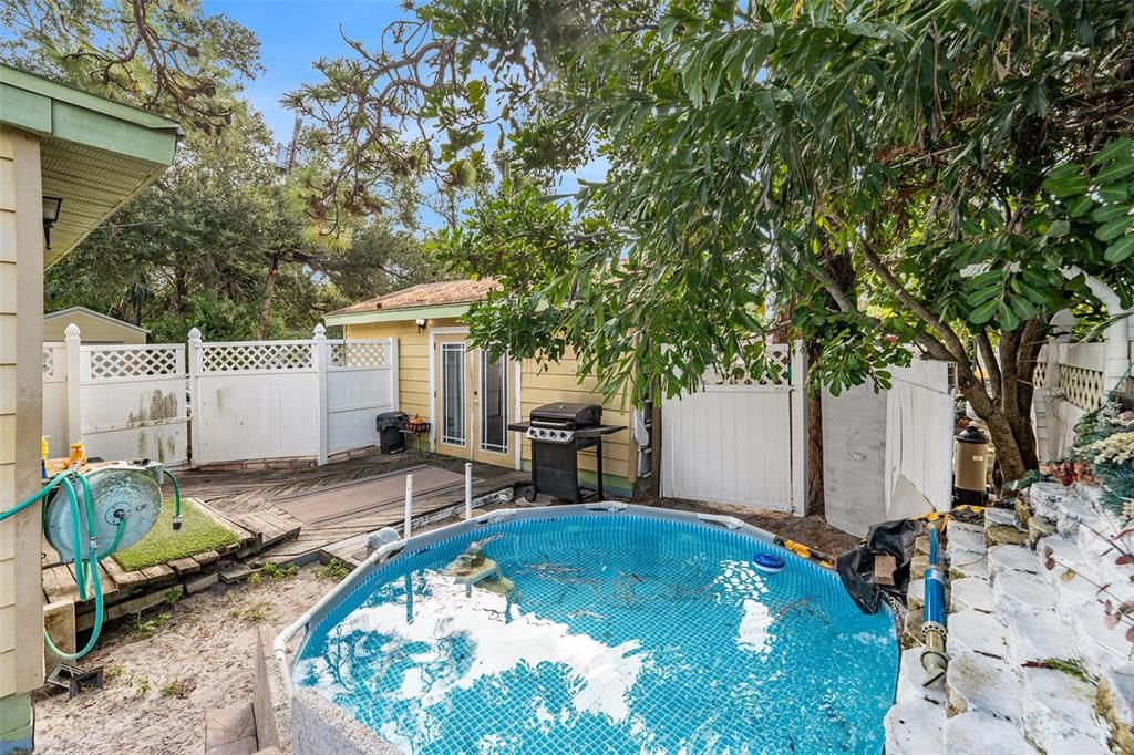 For Sale: $325,000 (3 beds, 1 baths, 1172 Square Feet)