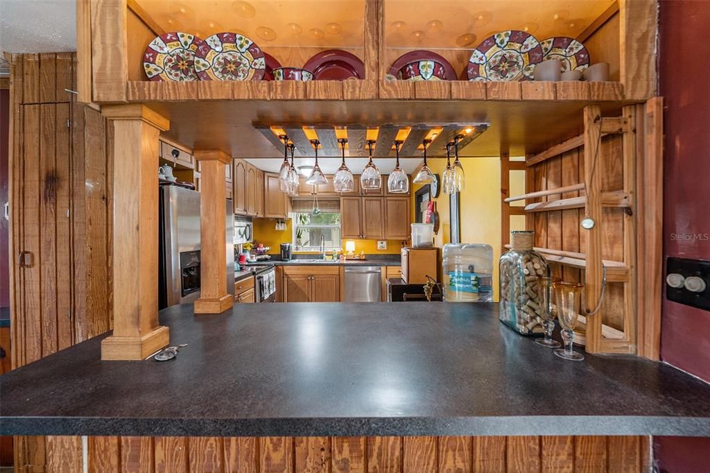 For Sale: $325,000 (3 beds, 1 baths, 1172 Square Feet)