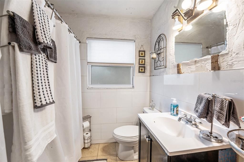 For Sale: $325,000 (3 beds, 1 baths, 1172 Square Feet)