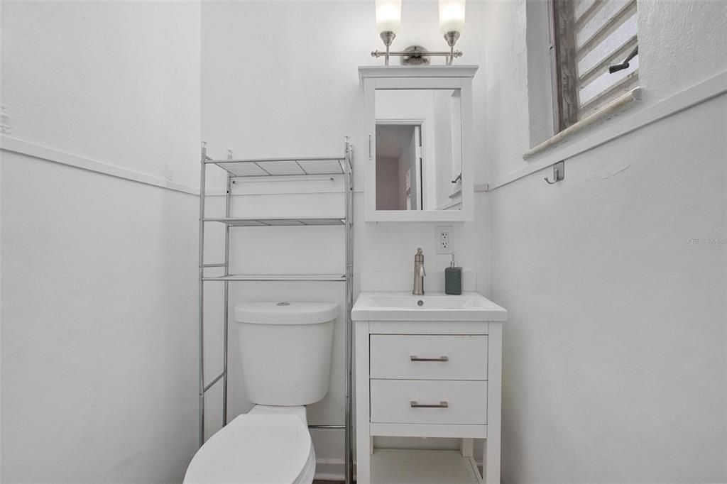 En Venta: $270,000 (2 camas, 1 baños, 912 Pies cuadrados)