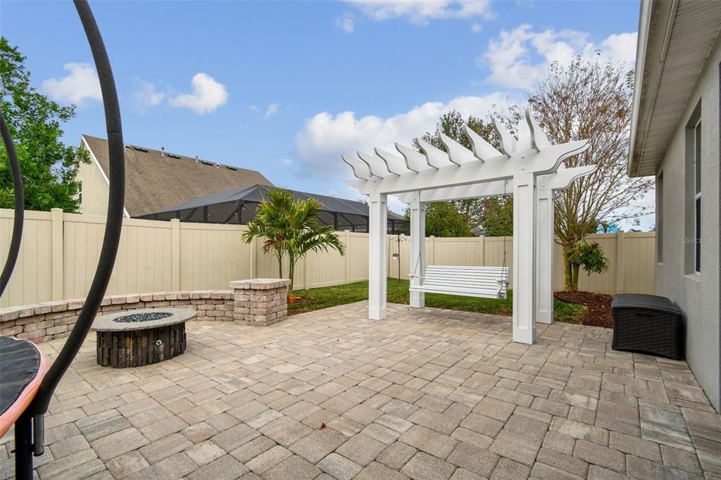 For Sale: $429,900 (3 beds, 2 baths, 2083 Square Feet)