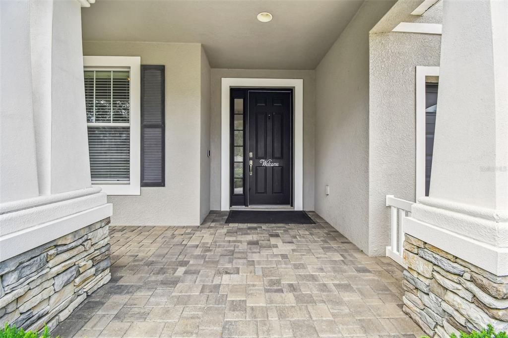 For Sale: $429,900 (3 beds, 2 baths, 2083 Square Feet)