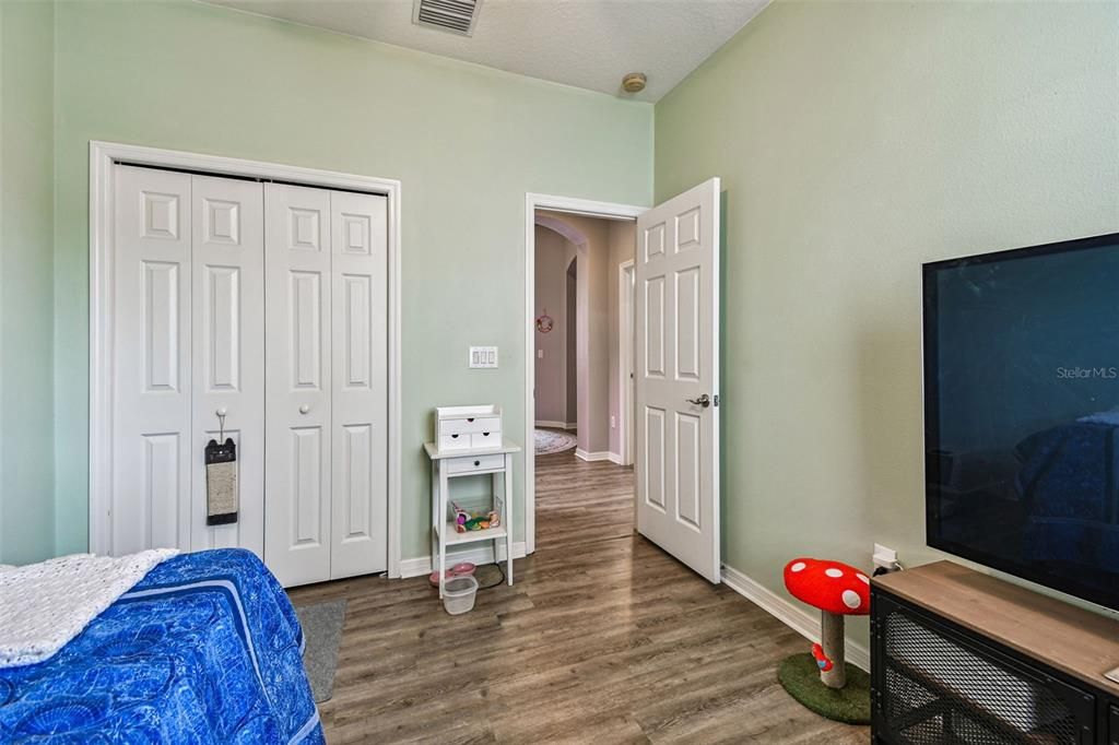 For Sale: $429,900 (3 beds, 2 baths, 2083 Square Feet)