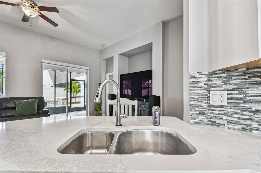 For Sale: $429,900 (3 beds, 2 baths, 2083 Square Feet)