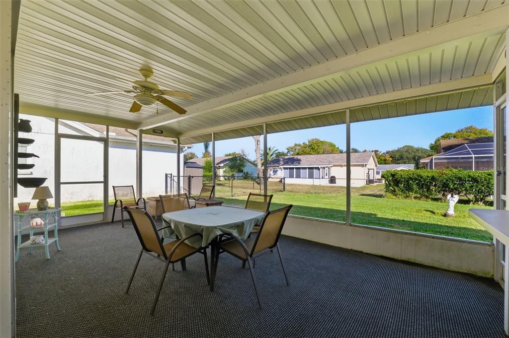 For Sale: $250,000 (2 beds, 2 baths, 1615 Square Feet)