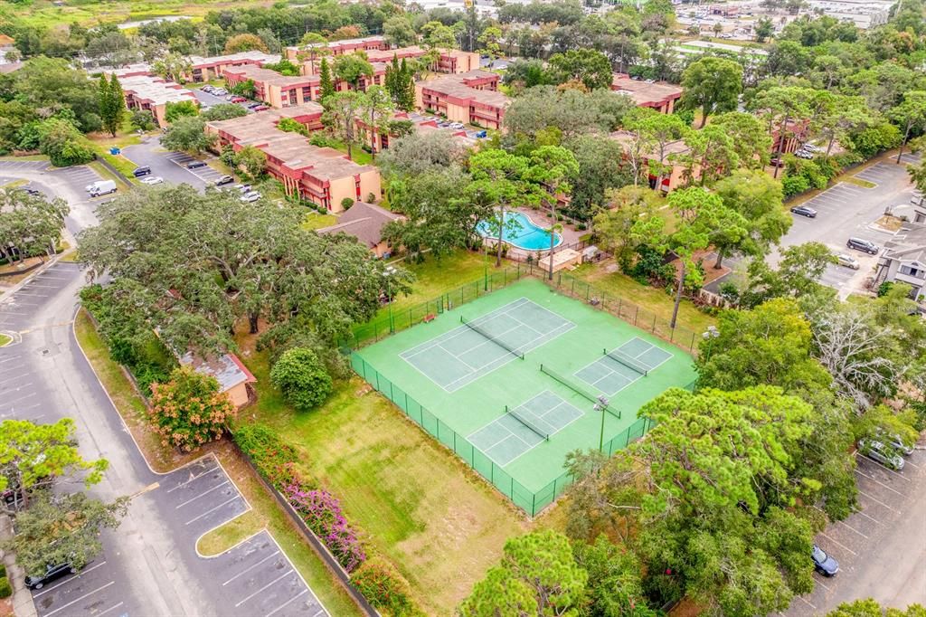 For Sale: $95,000 (1 beds, 1 baths, 672 Square Feet)