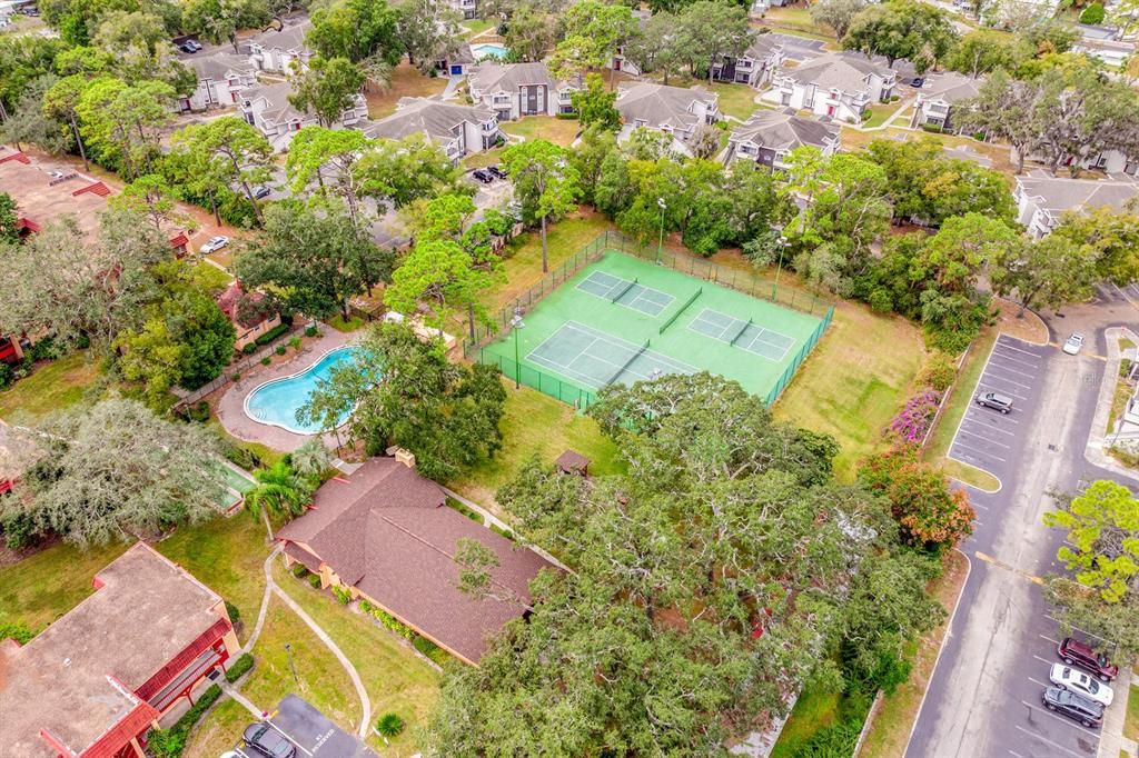 For Sale: $95,000 (1 beds, 1 baths, 672 Square Feet)