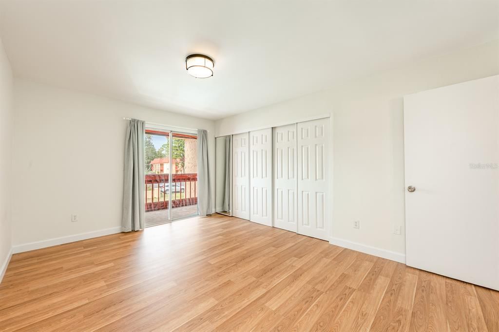 For Sale: $95,000 (1 beds, 1 baths, 672 Square Feet)