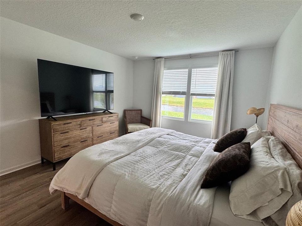 待售: $355,000 (4 贝兹, 2 浴室, 1856 平方英尺)