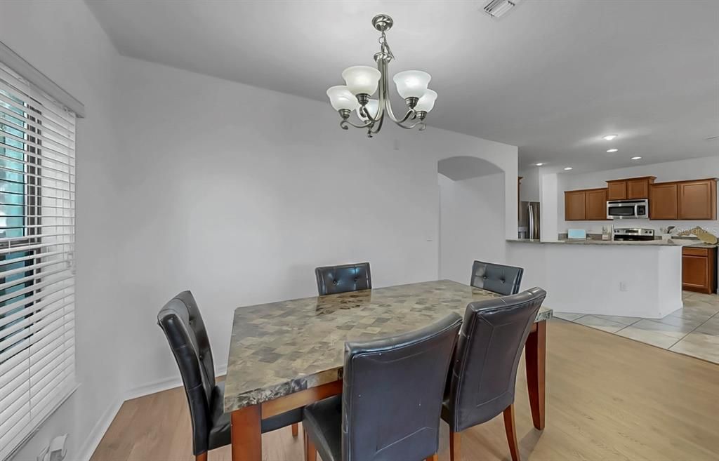 For Sale: $365,000 (3 beds, 2 baths, 1936 Square Feet)