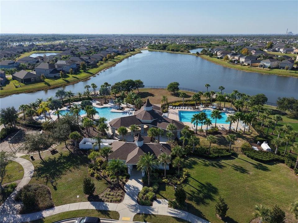 For Sale: $365,000 (3 beds, 2 baths, 1936 Square Feet)