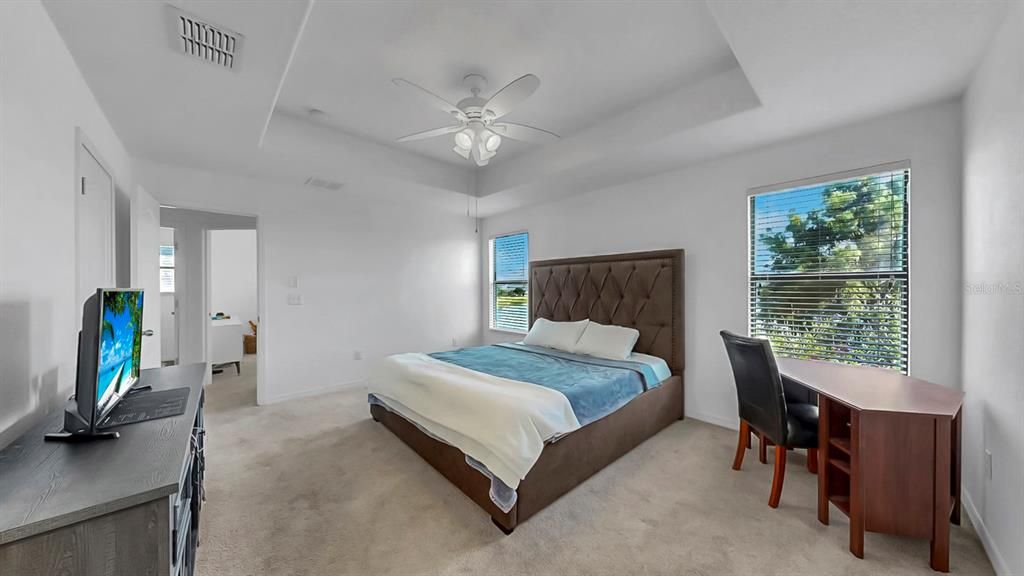 For Sale: $365,000 (3 beds, 2 baths, 1936 Square Feet)