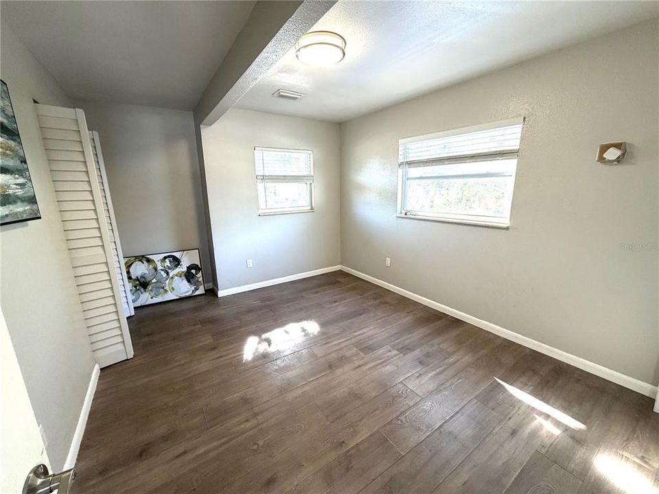 В аренду: $1,575 (2 спален, 1 ванн, 707 Квадратных фут)