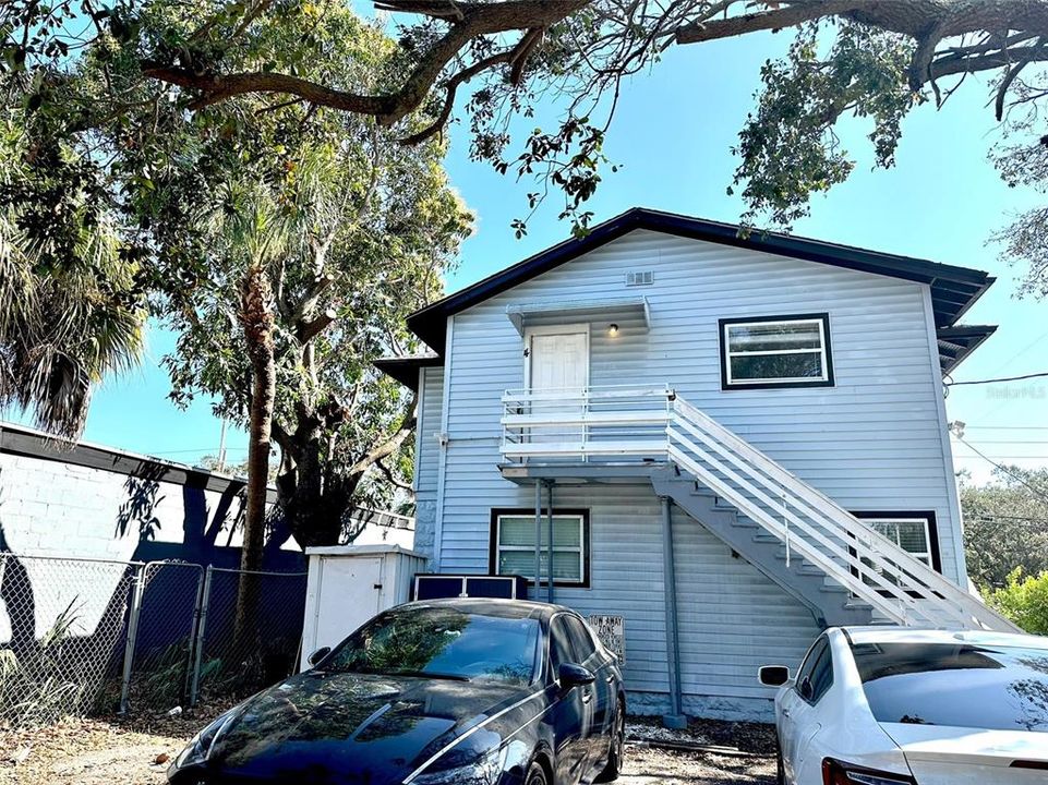 В аренду: $1,575 (2 спален, 1 ванн, 707 Квадратных фут)