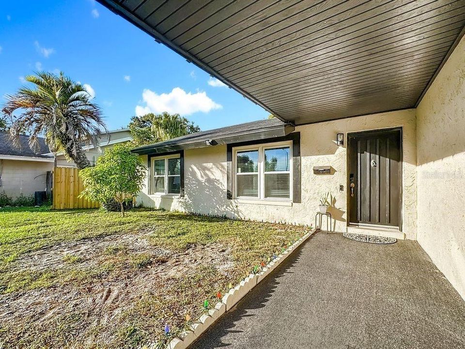 For Sale: $420,000 (3 beds, 2 baths, 1294 Square Feet)