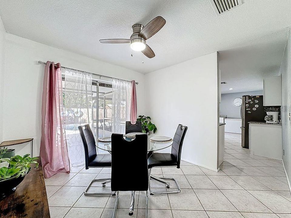 For Sale: $420,000 (3 beds, 2 baths, 1294 Square Feet)