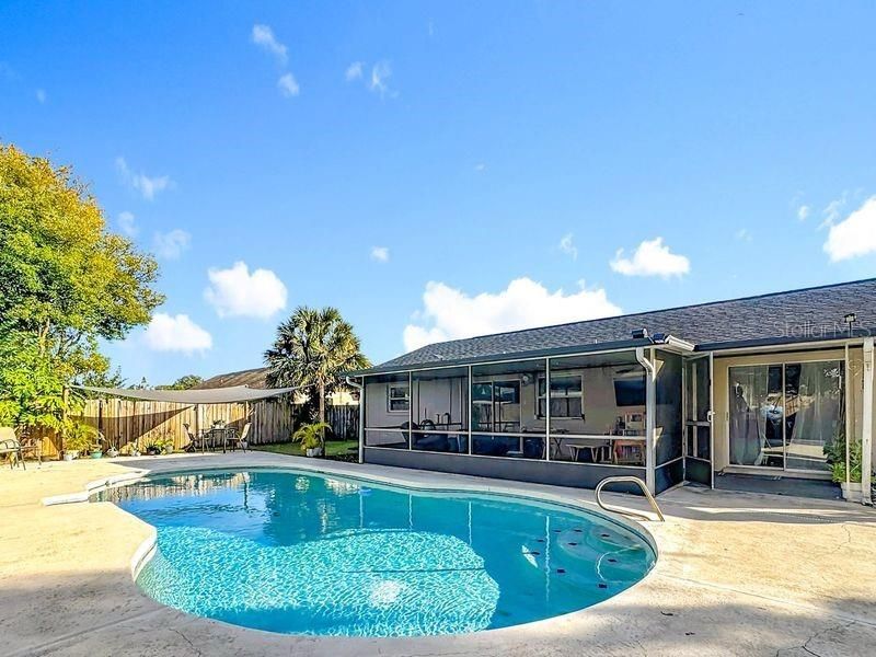 For Sale: $420,000 (3 beds, 2 baths, 1294 Square Feet)