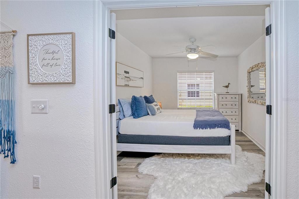 For Sale: $225,000 (2 beds, 2 baths, 1291 Square Feet)