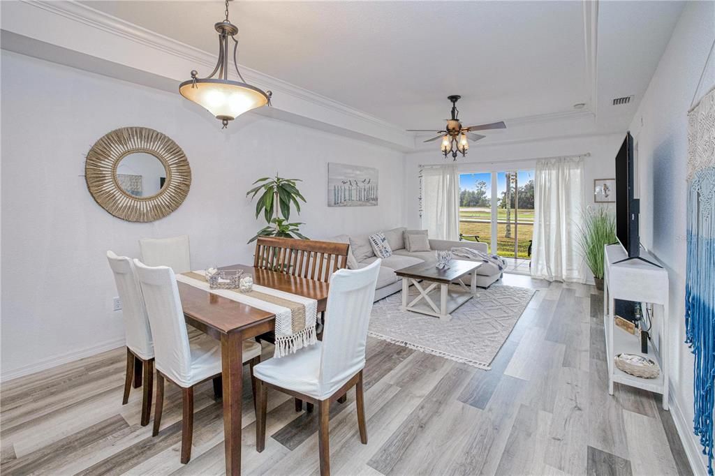 For Sale: $225,000 (2 beds, 2 baths, 1291 Square Feet)