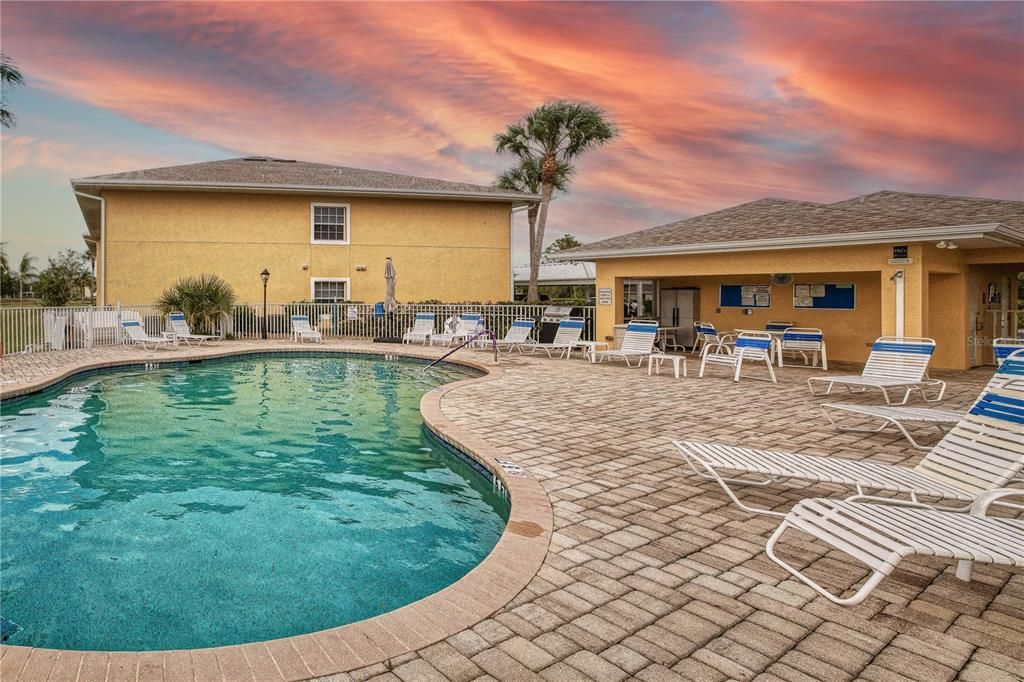 For Sale: $225,000 (2 beds, 2 baths, 1291 Square Feet)