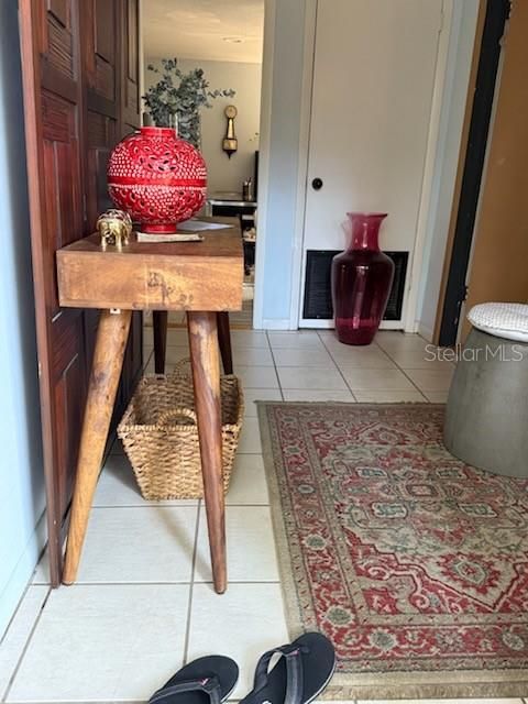 На продажу: $220,000 (3 спален, 3 ванн, 1834 Квадратных фут)