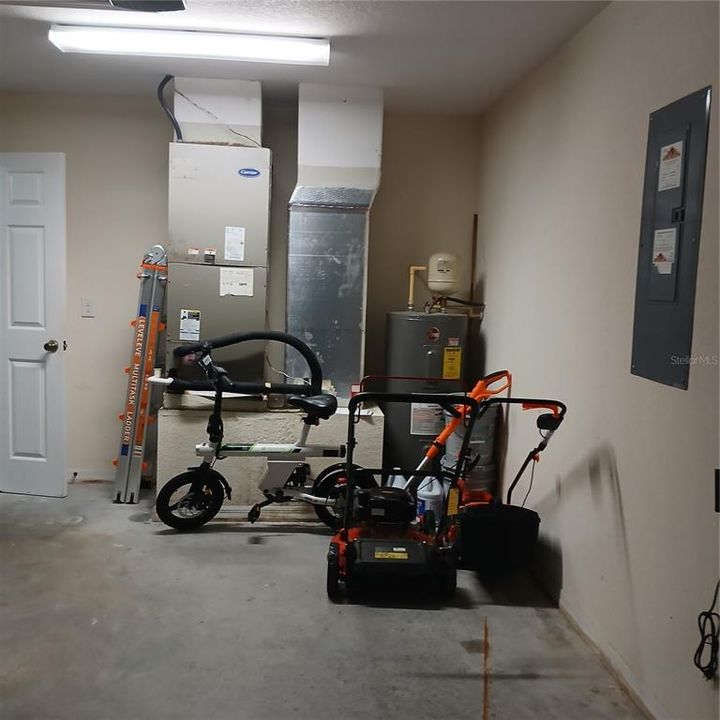 For Sale: $269,000 (3 beds, 2 baths, 1426 Square Feet)