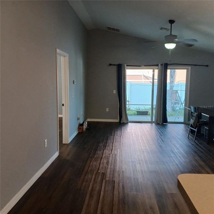 For Sale: $269,000 (3 beds, 2 baths, 1426 Square Feet)