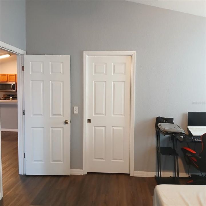 For Sale: $269,000 (3 beds, 2 baths, 1426 Square Feet)