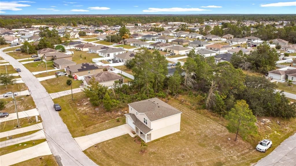 For Sale: $330,000 (4 beds, 3 baths, 2000 Square Feet)