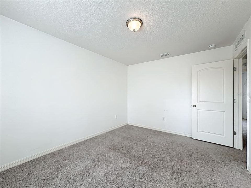 For Sale: $330,000 (4 beds, 3 baths, 2000 Square Feet)