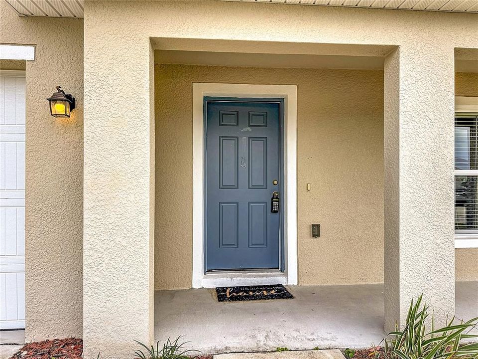 For Sale: $330,000 (4 beds, 3 baths, 2000 Square Feet)