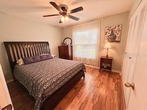 For Sale: $159,900 (2 beds, 2 baths, 1073 Square Feet)