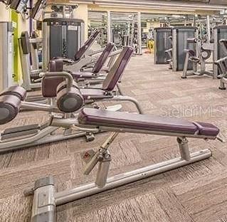 For Sale: $159,900 (2 beds, 2 baths, 1073 Square Feet)