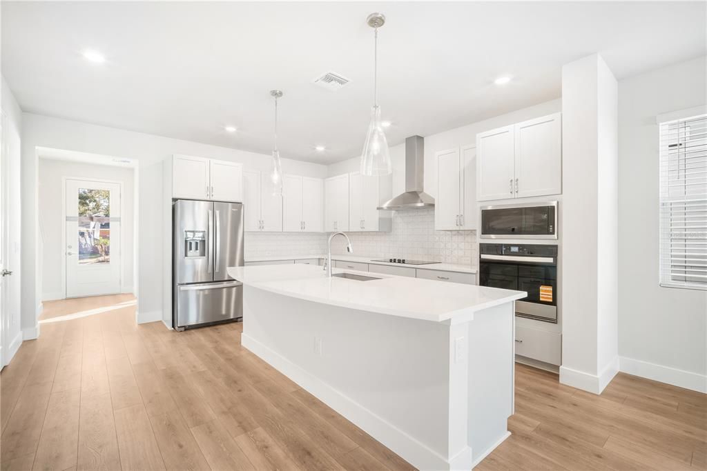 En Renta: $5,395 (3 camas, 2 baños, 2091 Pies cuadrados)