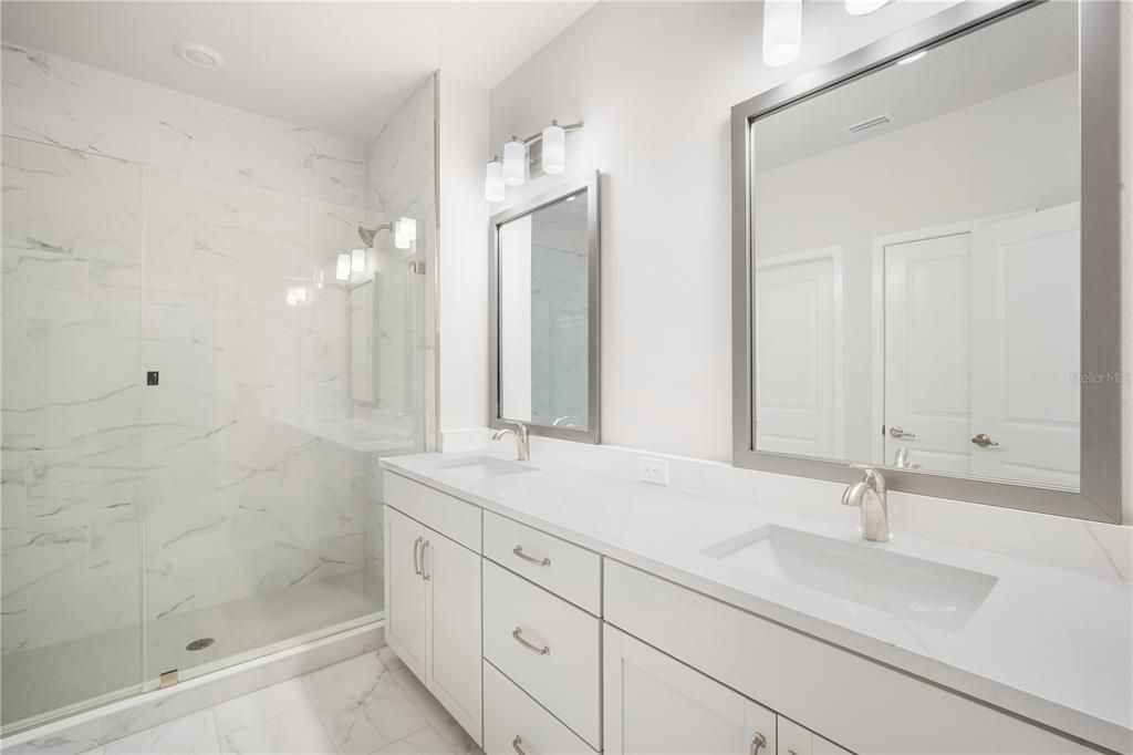 En Renta: $5,395 (3 camas, 2 baños, 2091 Pies cuadrados)