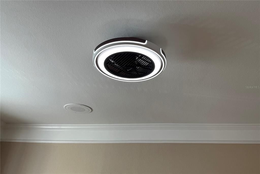 В аренду: $1,900 (2 спален, 2 ванн, 1548 Квадратных фут)