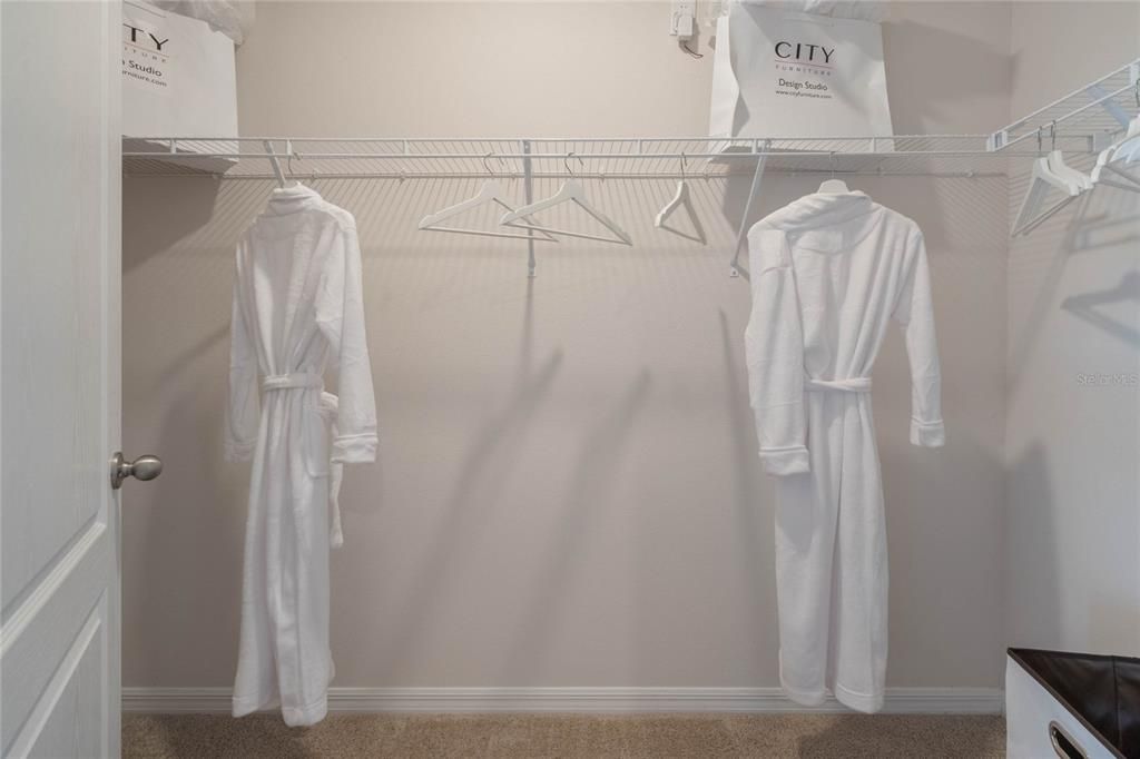 En Venta: $275,990 (4 camas, 2 baños, 1665 Pies cuadrados)