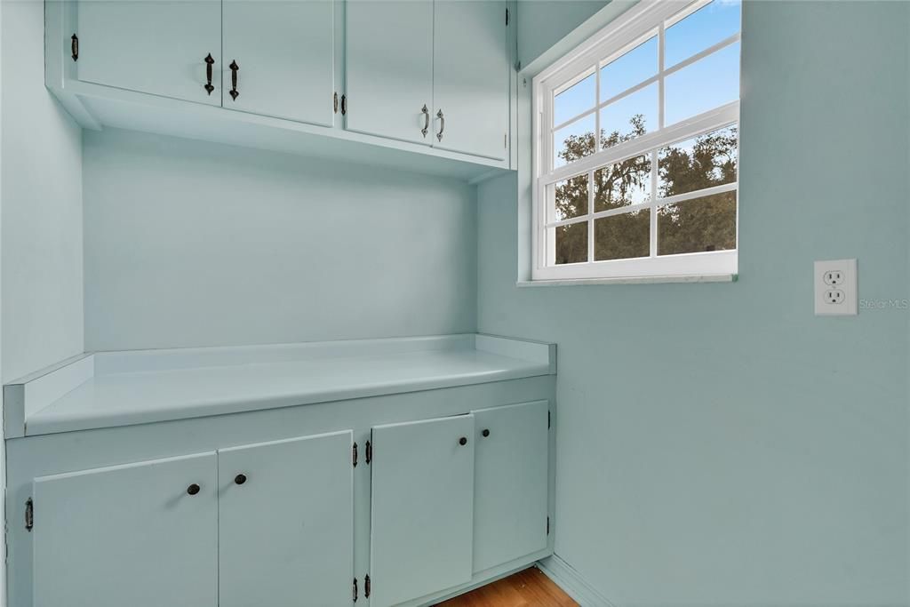 For Sale: $499,900 (5 beds, 3 baths, 3333 Square Feet)