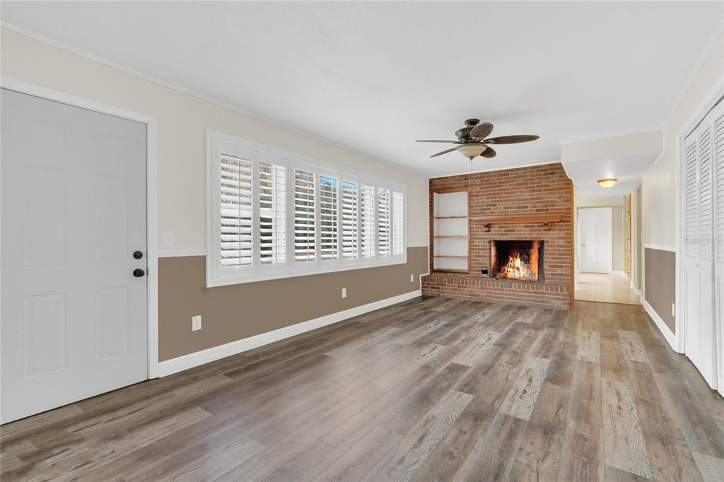 For Sale: $499,900 (5 beds, 3 baths, 3333 Square Feet)