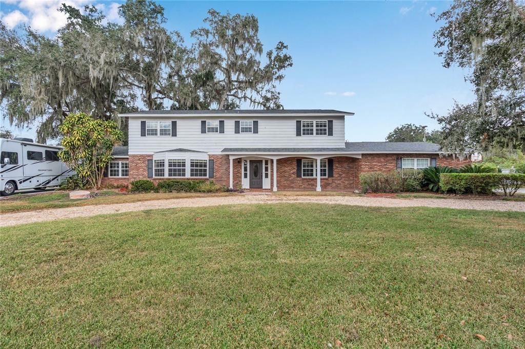 For Sale: $499,900 (5 beds, 3 baths, 3333 Square Feet)