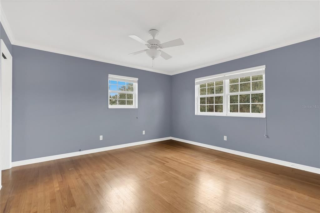 For Sale: $499,900 (5 beds, 3 baths, 3333 Square Feet)